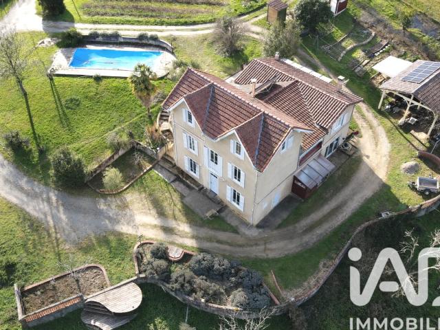 Vente Maison traditionnelle 7 pièces 236m² Le Mas d'Azil