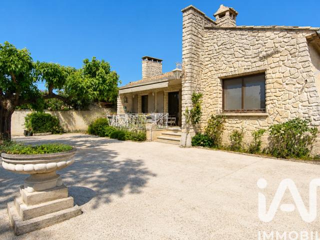 Location Local d'activités 138 m²