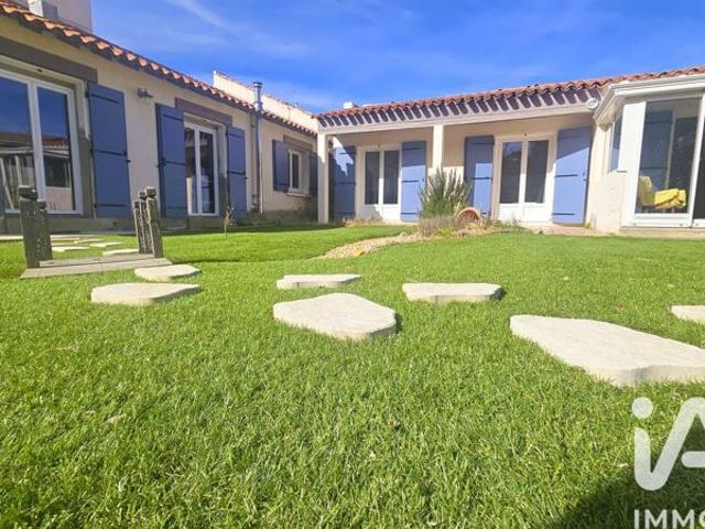 Vente Maison traditionnelle 8 pièces