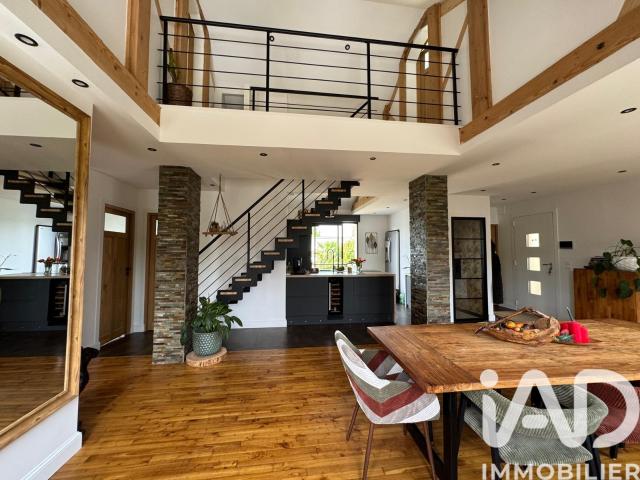 Vente Maison traditionnelle 8 pièces