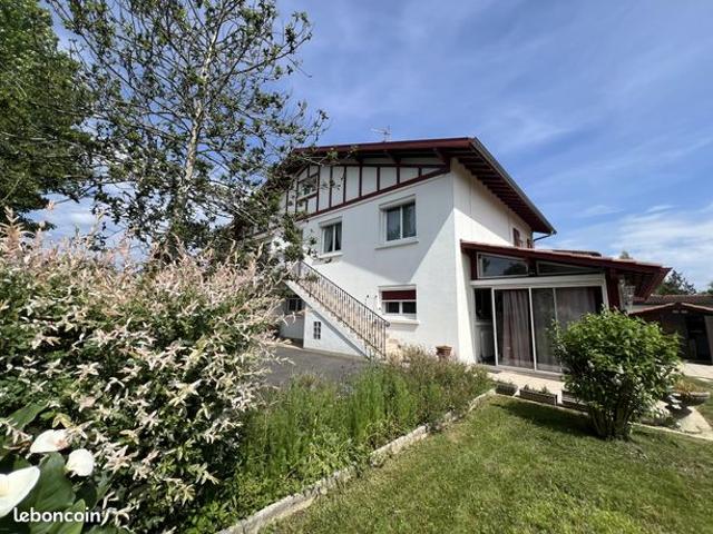 Vente maison traditionnelle avec 3 logements