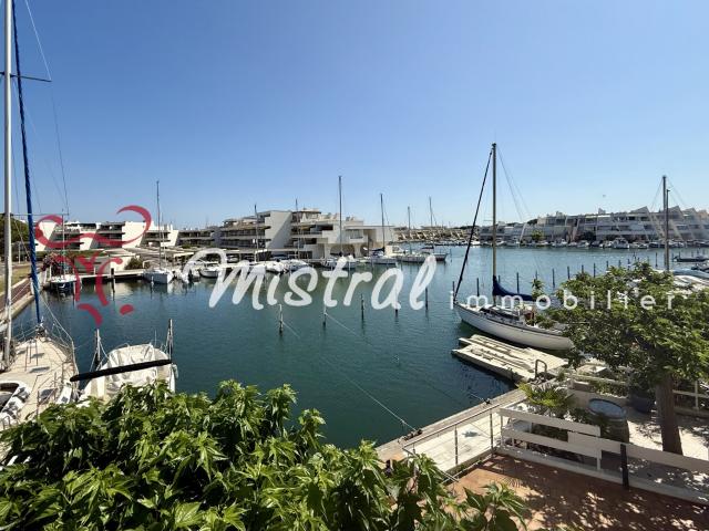 VENTE MARINA PLAGE SUD PORT CAMARGUE TERRASSE 62M2 VUE MER PARKING APPONTEMENT