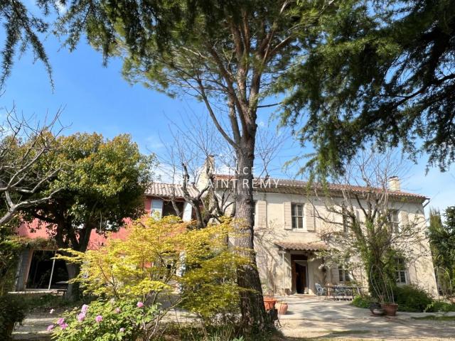 Vente mas 10 Pièce s 800m² Graveson