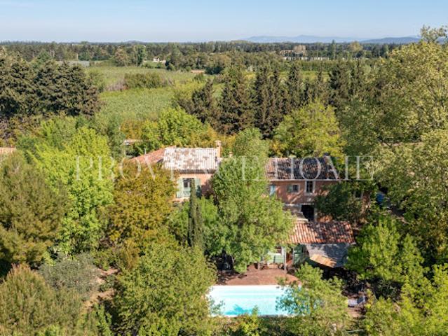 Vente Mas 10 pièces 252 m2 Cavaillon