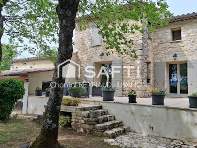 Vente Mas 10 pièces 231 m2 Caseneuve
