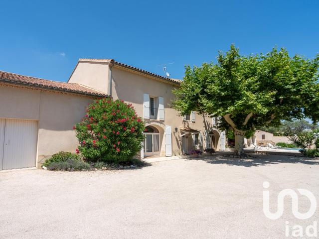 Vente Mas 10 pièces 479m² Saint Saturnin lès Avignon