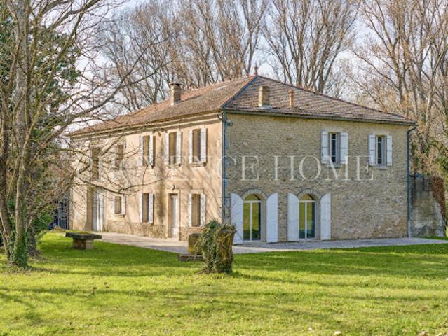 Vente Maison 11 pièces 200 m2 Robion