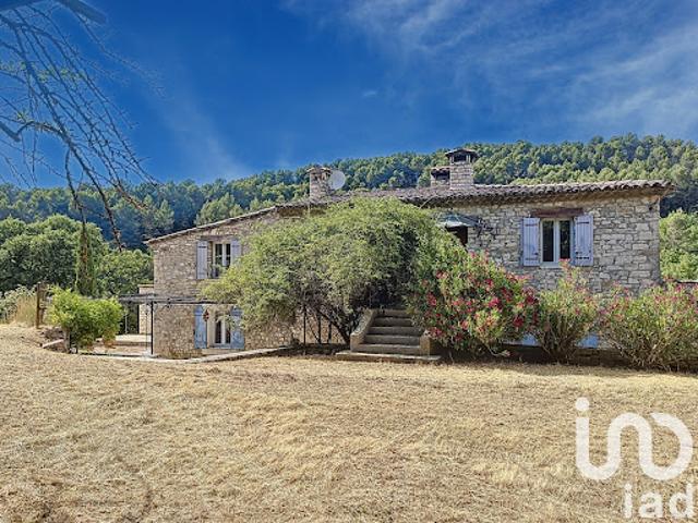 Vente Mas 11 pièces 350 m2 Caseneuve