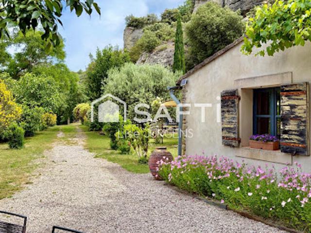 Vente Mas 12 pièces 351 m2 Le Beaucet