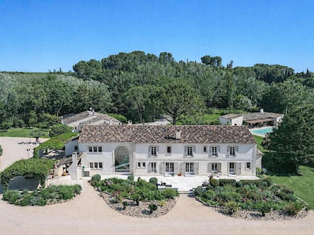 Vente Mas 20 pièces 620 m2 Arles