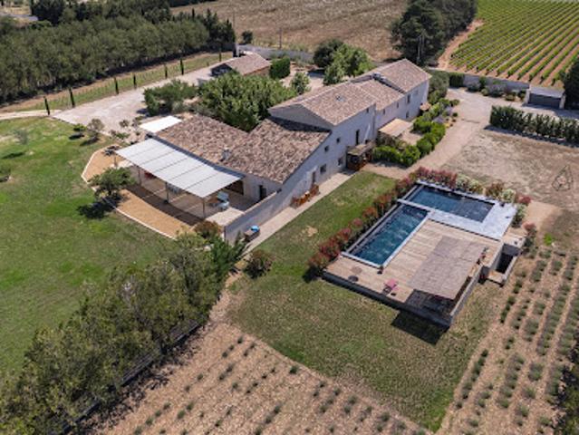 Vente Maison 23 pièces 750 m2 Pernes les Fontaines