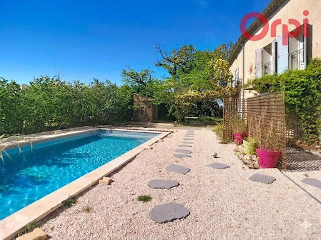 Vente Mas 7 pièces 168 m2 Le Pontet