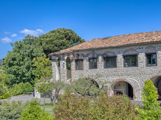 Vente Mas 7 pièces 290 m2 Ales