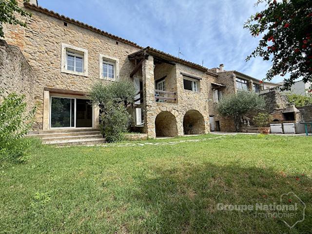 Vente Mas 4 pièces 103.6 m2 Saint Marcel de Careiret