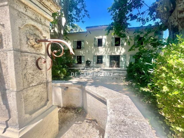 vente mas 5 Pièce s 210m² Verquières