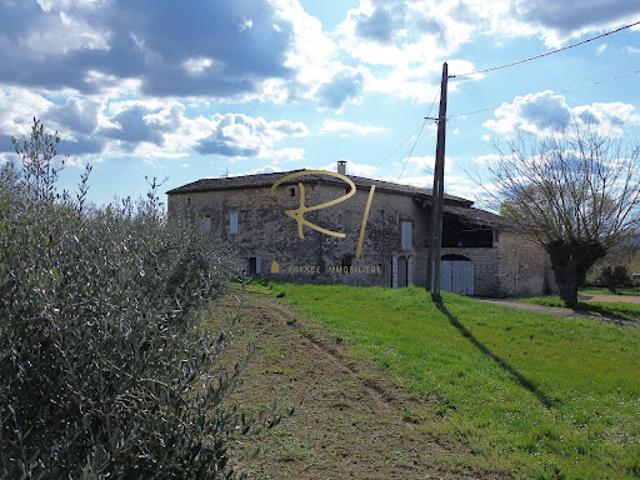 Vente Mas 5 pièces 120 m2 Saint jean de maruejols et avejan