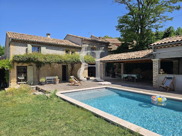 Vente Mas 5 pièces 150 m2 Sainte Cécile les Vignes