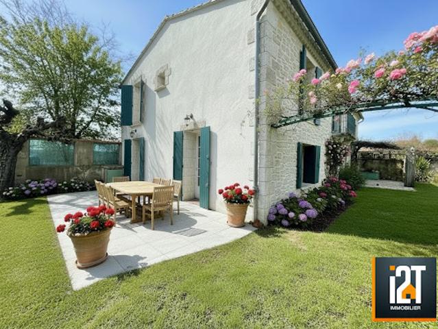 Vente Maison 6 pièces 209 m2 Uzès