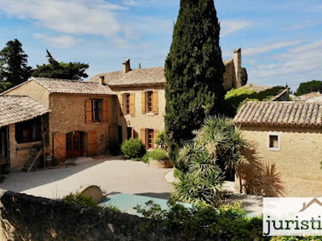 Vente Mas 8 pièces 184 m2 Sérignan du Comtat