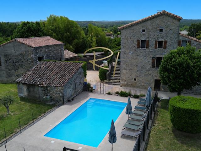 Vente Mas 8 pièces 195 m2 Ruoms