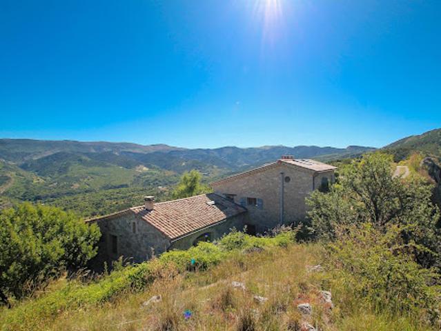Vente Mas 8 pièces 215 m2 Rioms