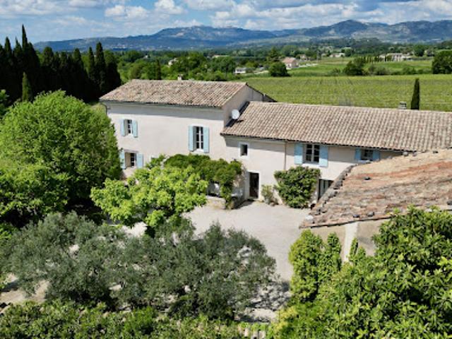Vente Maison 8 pièces 300 m2 Caromb