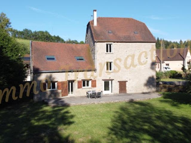 Vente Moulin 5 pièces 283 m2 La Motte Ternant