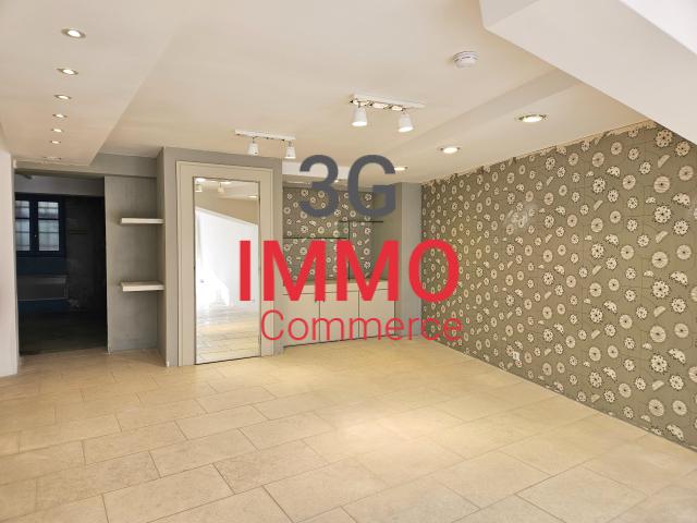 Vente murs pro à Uzès