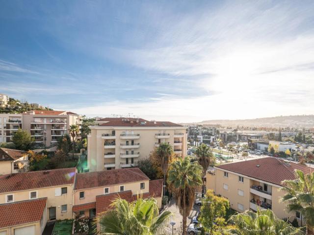 Vente Nice Ouest / Sainte Marguerite 3 Pièces Avant DERNIER Et