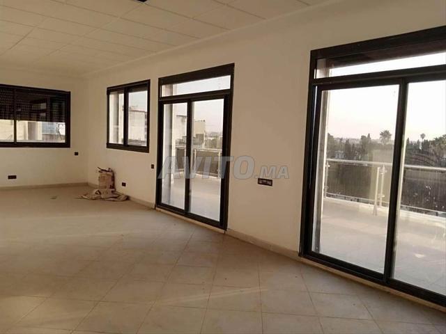 Vente ou location de 2 locaux commerciaux