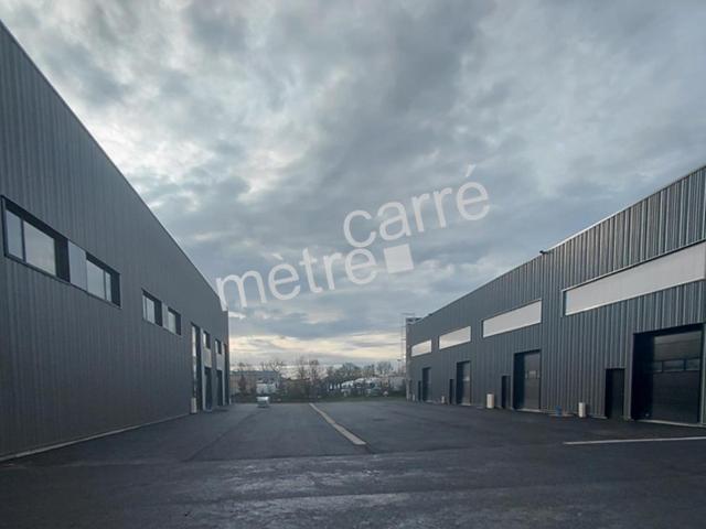 Vente parc d'activité à Thouaré sur Loire 18 cellules
