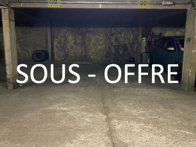 Vente Parking/garage/box 14 m²