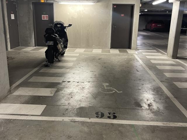 Vente Parking/garage/box 17 m²
