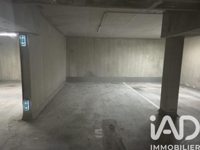 Vente Parking/garage/box 17 m²