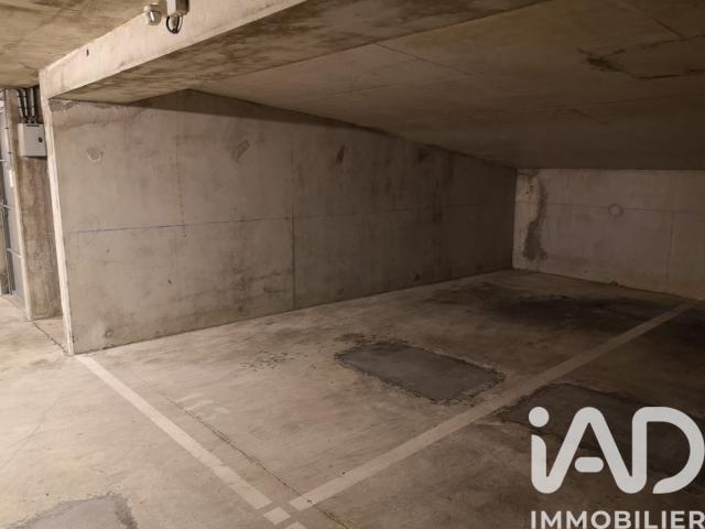 Vente Parking/garage/box 17 m²