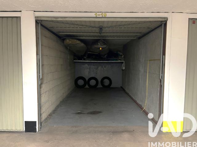 Vente Parking/garage/box 11 m²