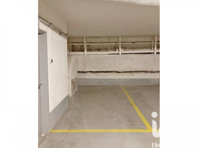 Vente Parking/garage/box 11 m²