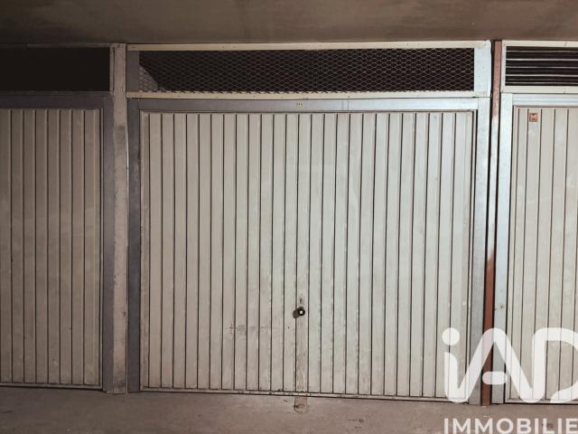 Vente Parking/garage/box 12 m²