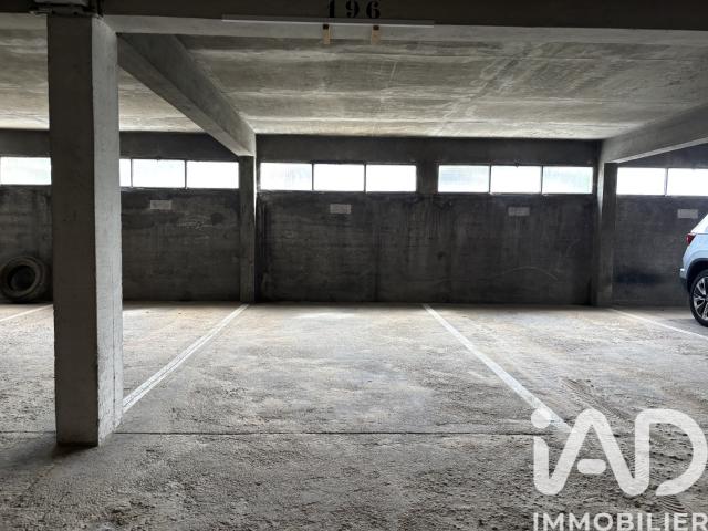 Vente Parking/garage/box 12 m²