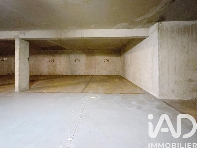 Vente Parking/garage/box 12 m²