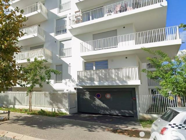 Vente Parking/garage/box 13 m²