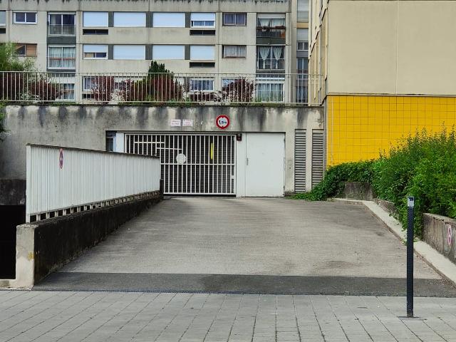 Vente Parking/garage/box 13 m²