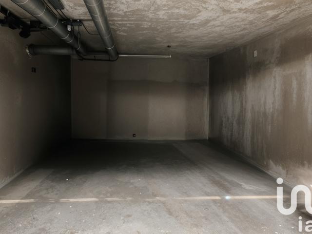 Vente Parking/garage/box 20 m²