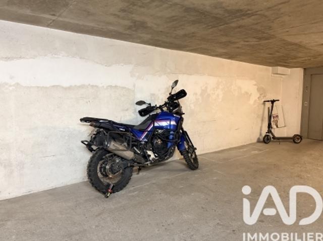 Vente Parking/garage/box 50 m²