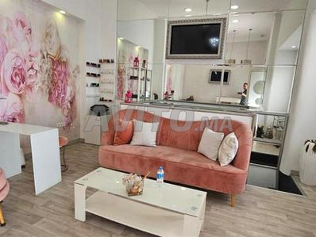 Vente pas de porte salon Agdal