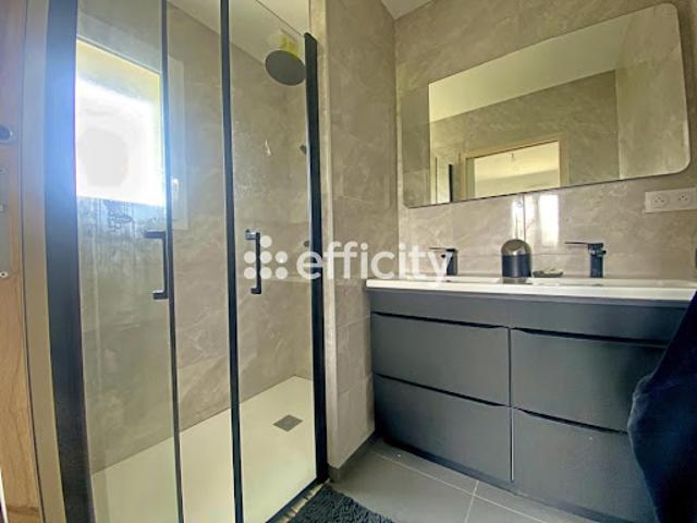 Vente Pavillon 4 pièces 105 m2 Savigné sur Lathan