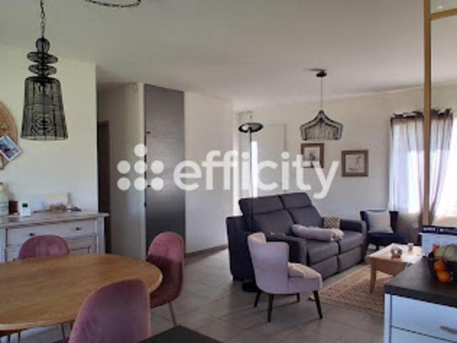 Vente Pavillon 5 pièces 79 m2 Cerisé