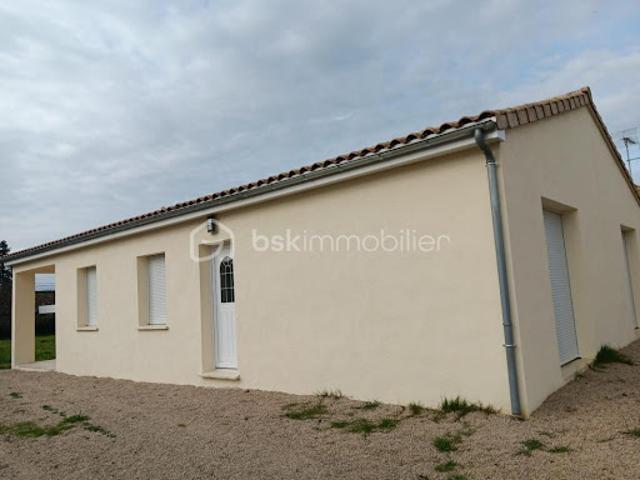 Vente Pavillon 5 pièces 101 m2 Saint Pierre d'Exideuil