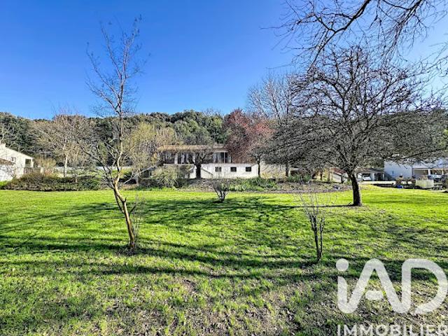 Vente Pavillon 5 pièces 161 m2 Puymoyen