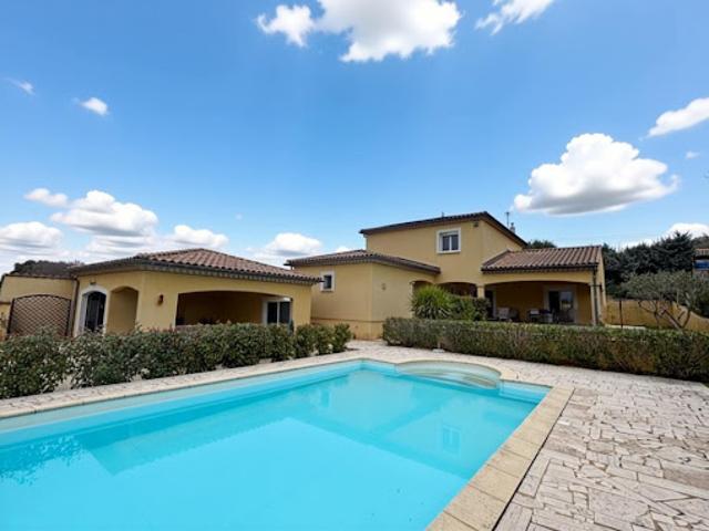 Vente Pavillon 5 pièces 180 m2 Montfrin